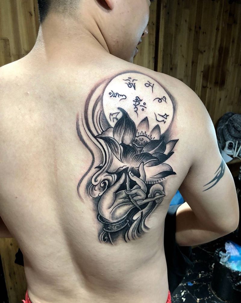 佛手莲花六字箴言纹身图片