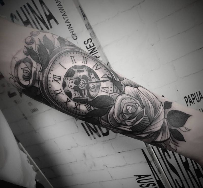 钟表纹身图片_成品手臂欧美纹身图案