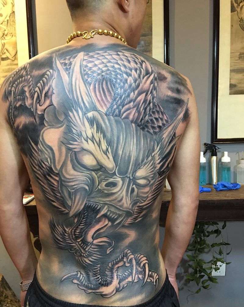 咆哮龙纹身图片