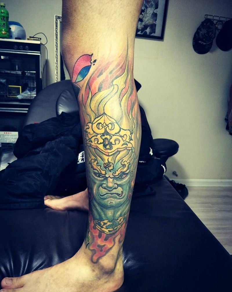 不动冥王纹身图片_腿部传统人物成品纹身图案