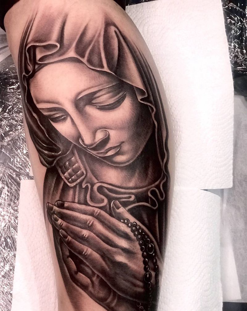圣母纹身图片_腿部欧美写实纹身图案