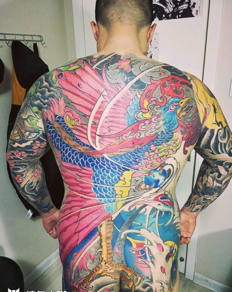 凤鸣纹身图片_背部传统动物成品纹身图案