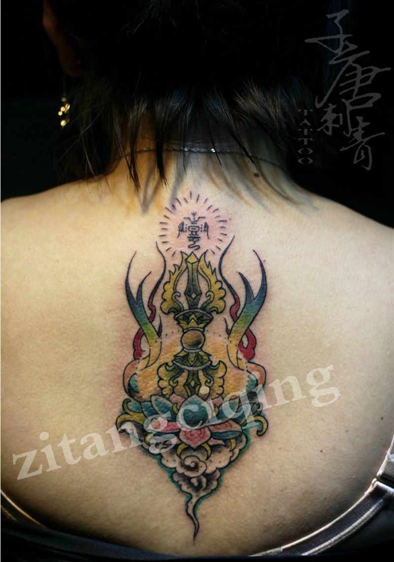 降魔杵纹身图片_成品背部传统鬼神宗教纹身图案