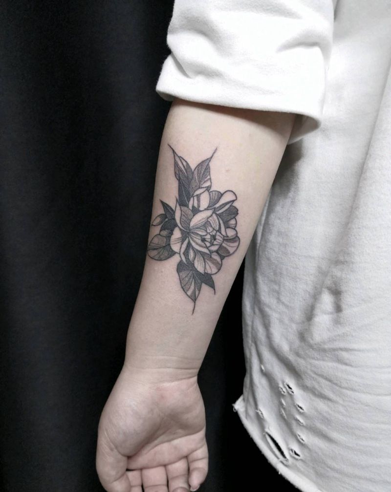 素花纹身图片_手臂点刺纹身图案