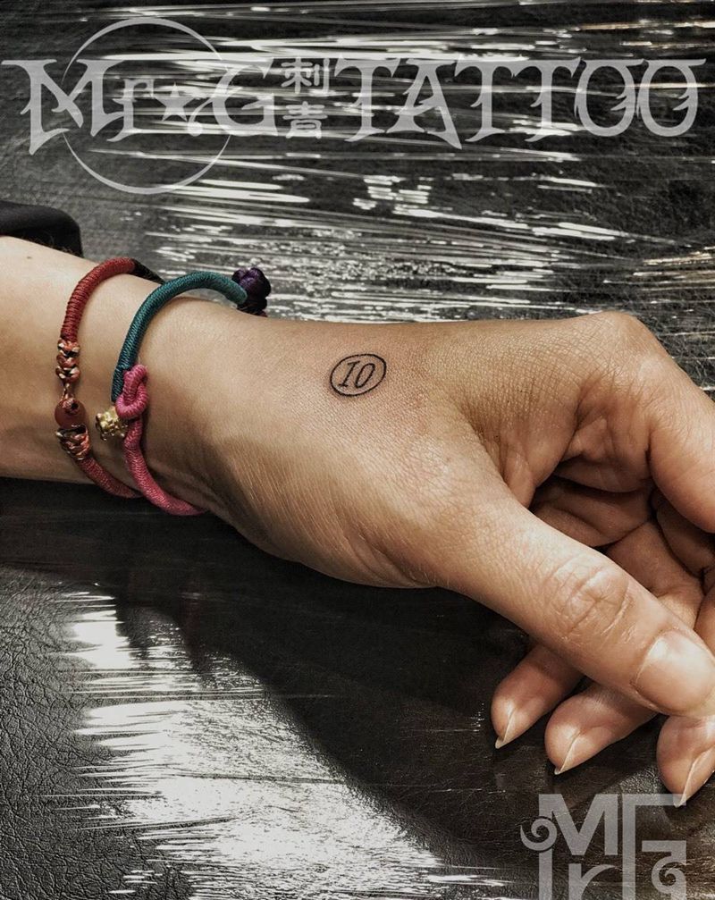 同款纹身图片_清新纹身图案