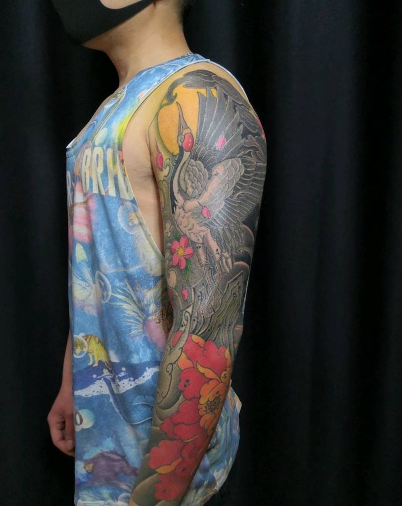 仙鹤牡丹臂纹身图片_手臂新传统纹身图案