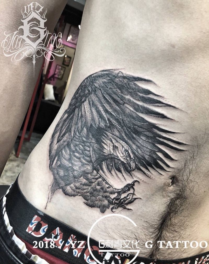 鹰纹身图片
