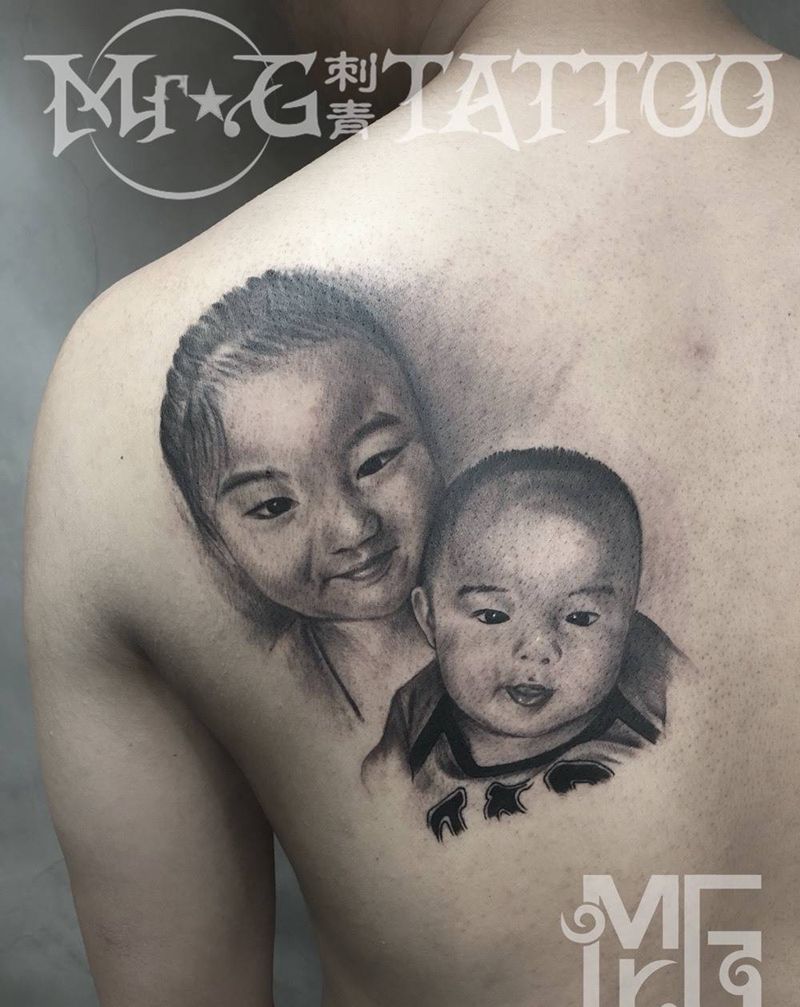 姐弟肖像纹身图片