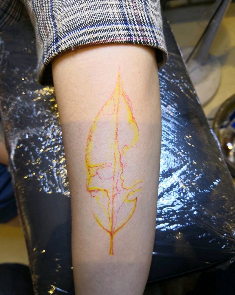 叶子纹身图片_手臂水墨纹身图案