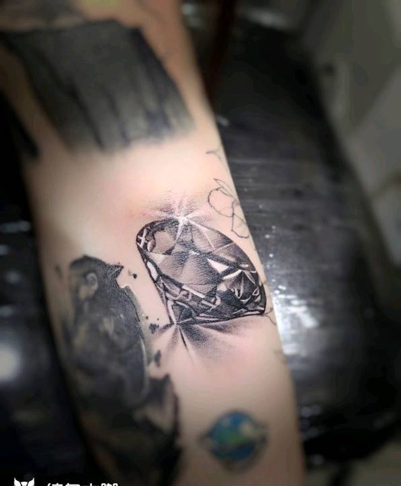 小清新纹身图片_欧美写实点刺纹身图案