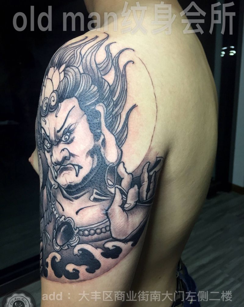 不动冥王纹身图片