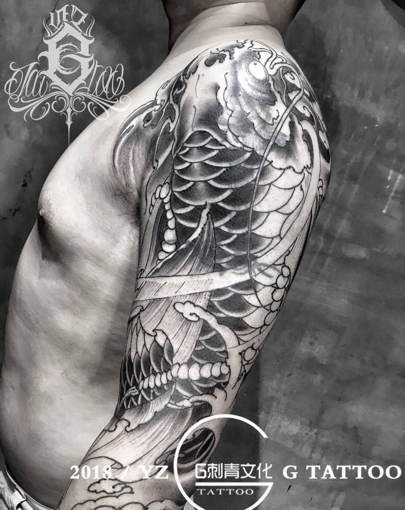 鲤鱼包花臂 覆盖进行/未完待续纹身图片