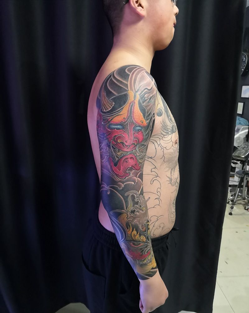 新传统般若 大黑天 花臂纹身图片_手臂新传统纹身图案