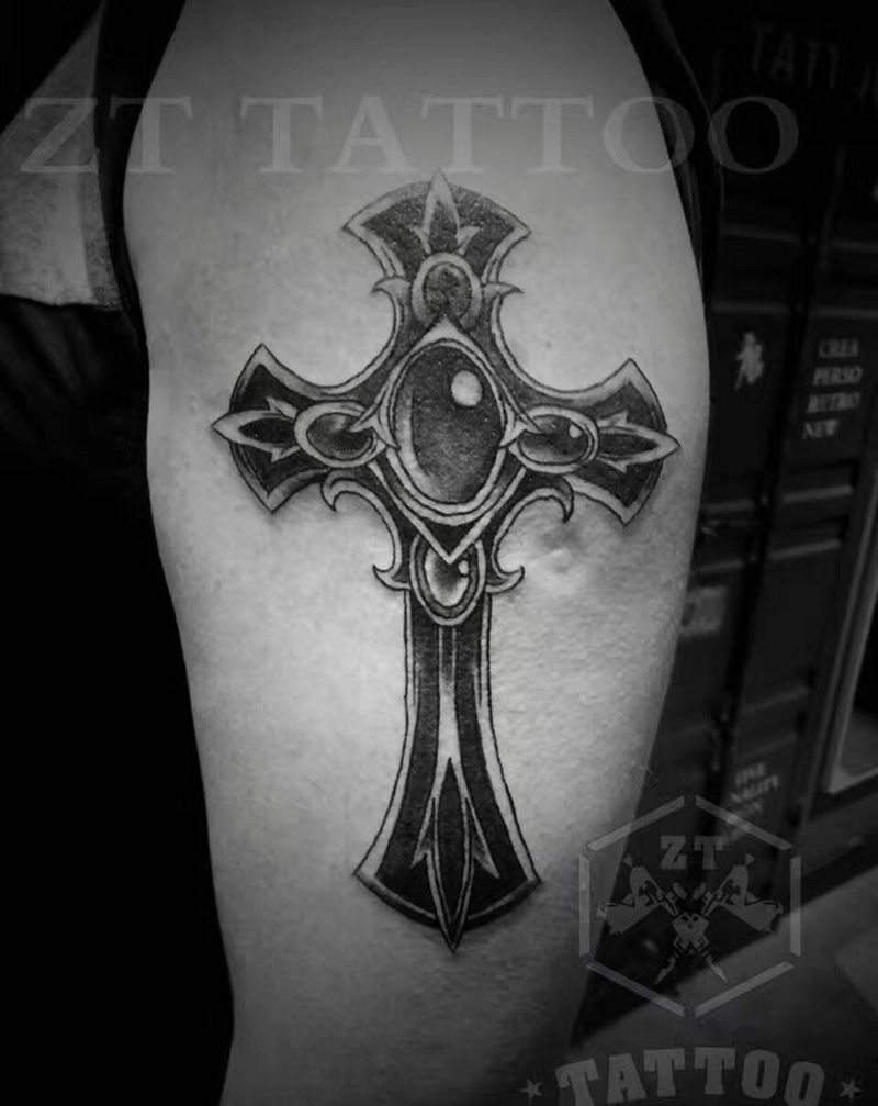 大宝石十字架纹身图片_成品手臂欧美贴纸宗教写实纹身图案