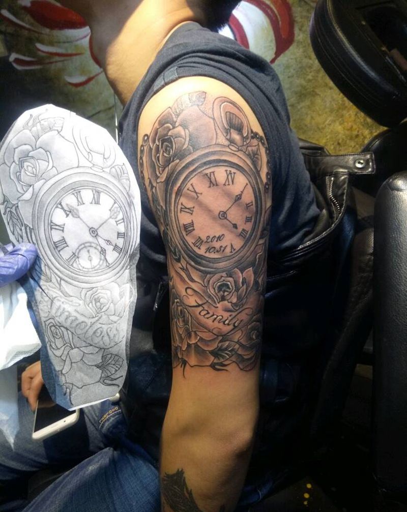 欧美怀表，黑灰纹身图片