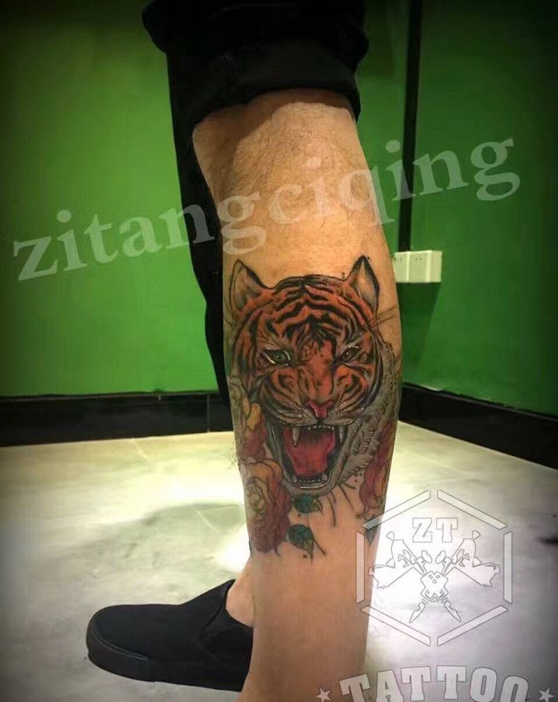 渐变蔷薇&老虎纹身图片_成品腿部写实动物植物纹身图案
