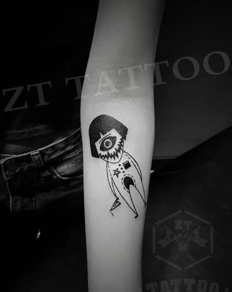 另类小女孩纹身图片_成品腿部手臂清新欧美人物个性简约插画贴纸纹身图案