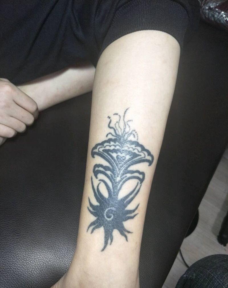 遮盖图腾！纹身图片_腿部传统原创成品纹身图案