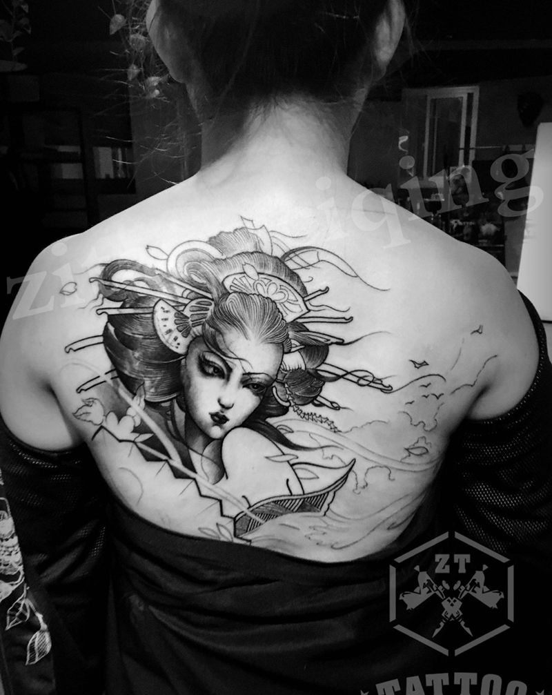 艺妓遮盖第一次纹身图片_成品背部人物纹身图案