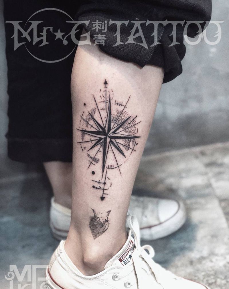 指南针纹身图片
