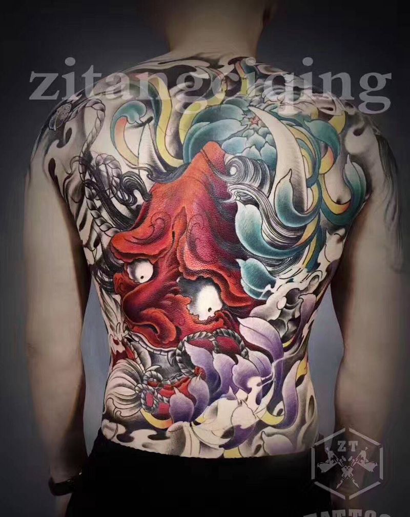背还是满的帅纹身图片_成品背部传统鬼神植物人物纹身图案