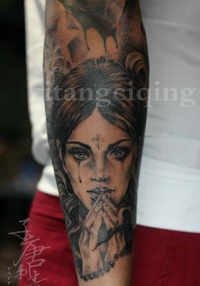 花臂一角纹身图片_成品手臂欧美写实人物静物纹身图案