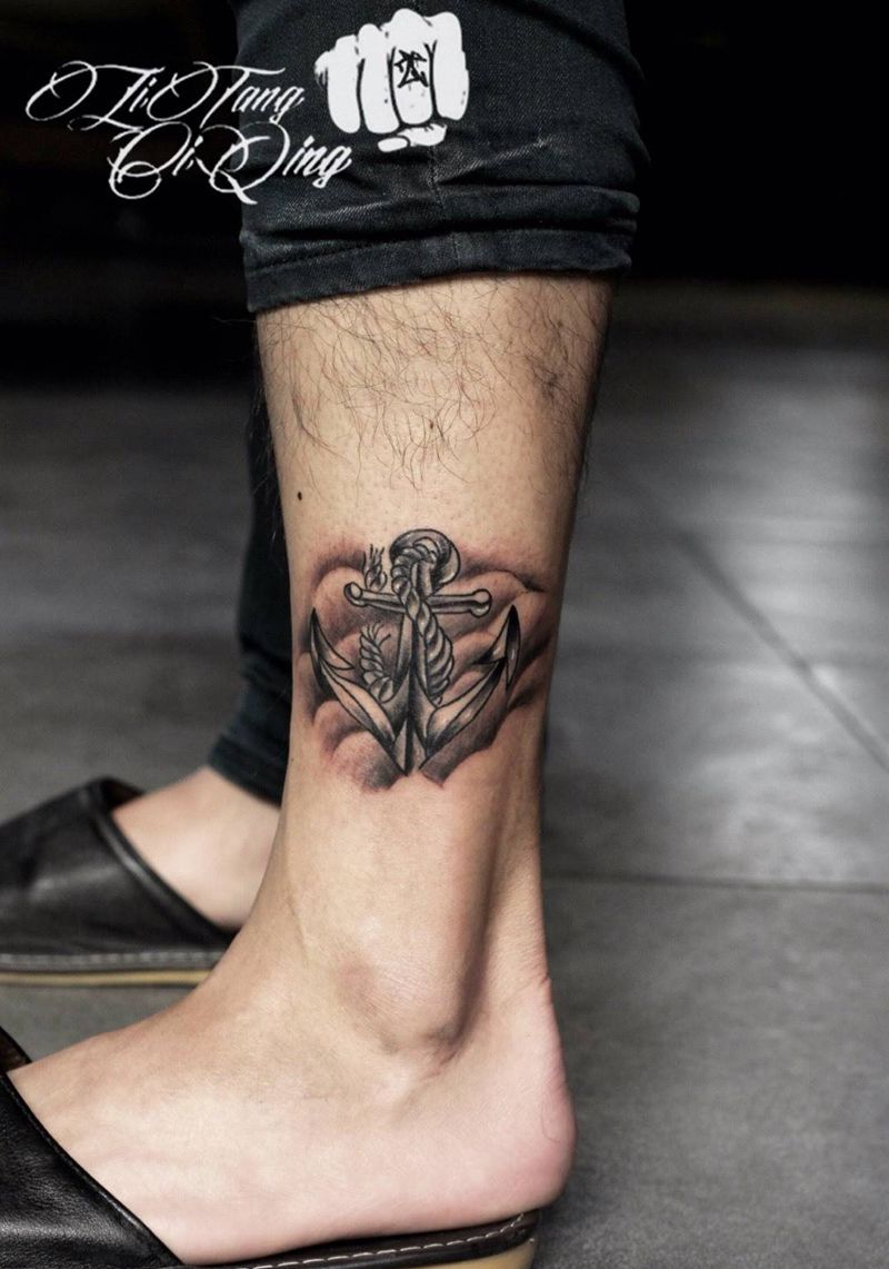 船锚一只纹身图片_成品腿部欧美写实静物几何宗教纹身图案