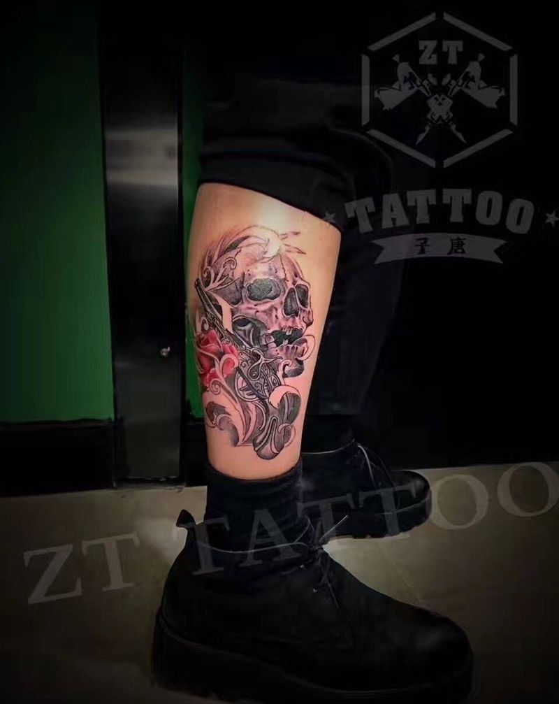 骷髅玫瑰纹身图片_成品鬼神腿部欧美植物纹身图案