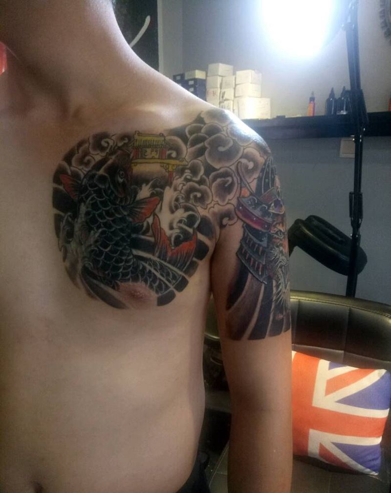 半甲遮盖纹身图片