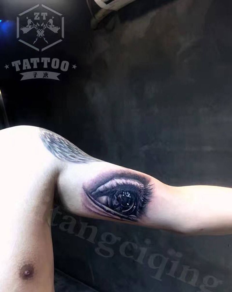 手臂眼睛纹身图片_成品手臂欧美写实人物纹身图案