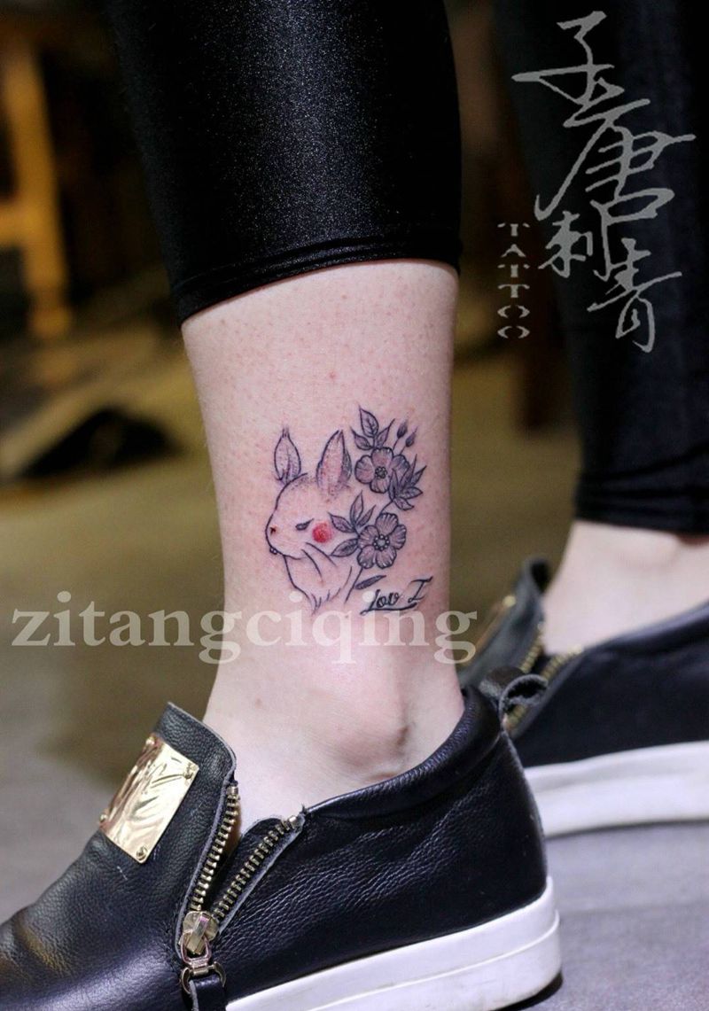 怎么可以次兔兔纹身图片_成品腿部清新静物植物动物纹身图案