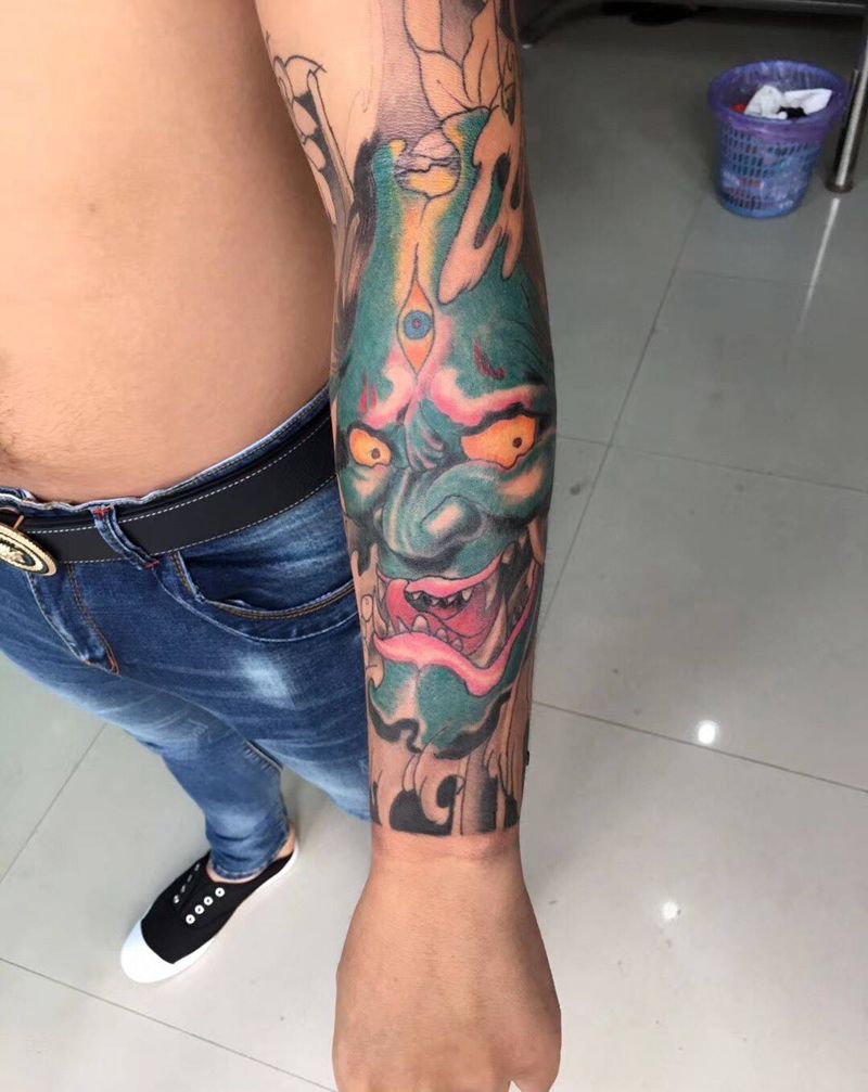 小臂般若纹身图片_成品手臂传统人物植物纹身图案