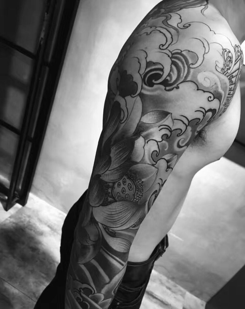 花,臂纹身图片_成品传统手臂植物静物纹身图案