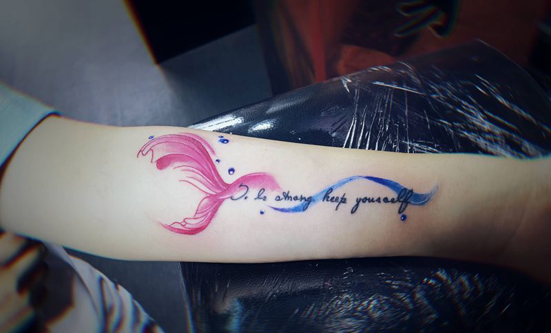 今日作业纹身图片_胸部臀部欧美写实新传统纹身图案