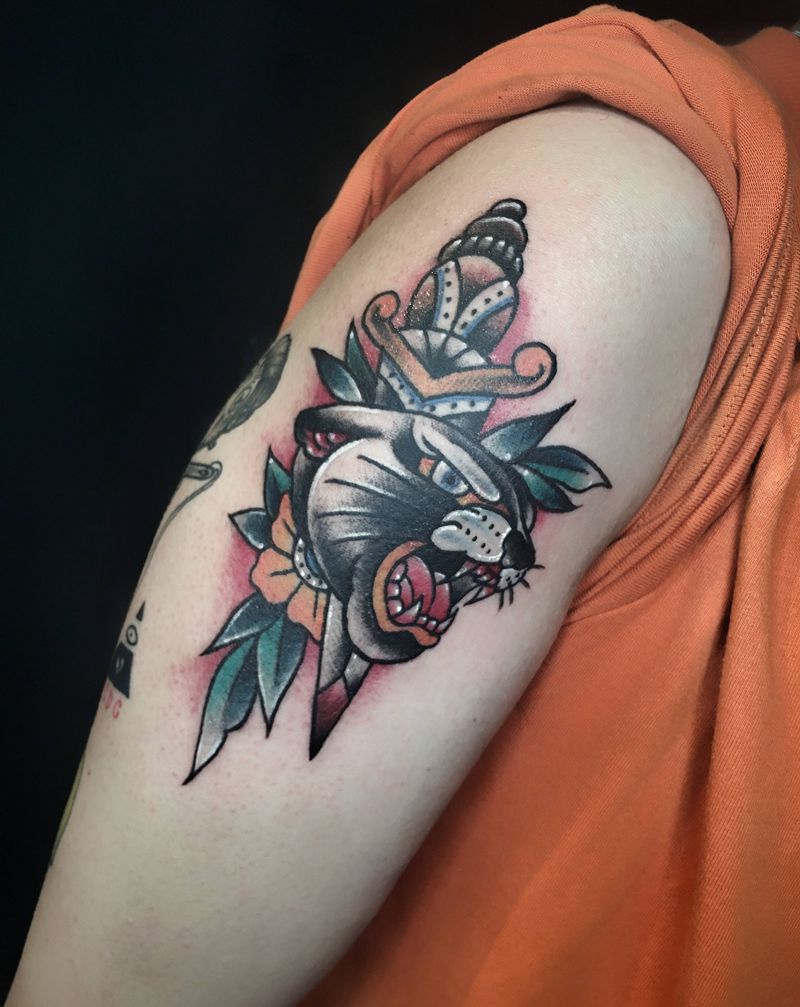 豹子纹身图片_手臂Old School纹身图案