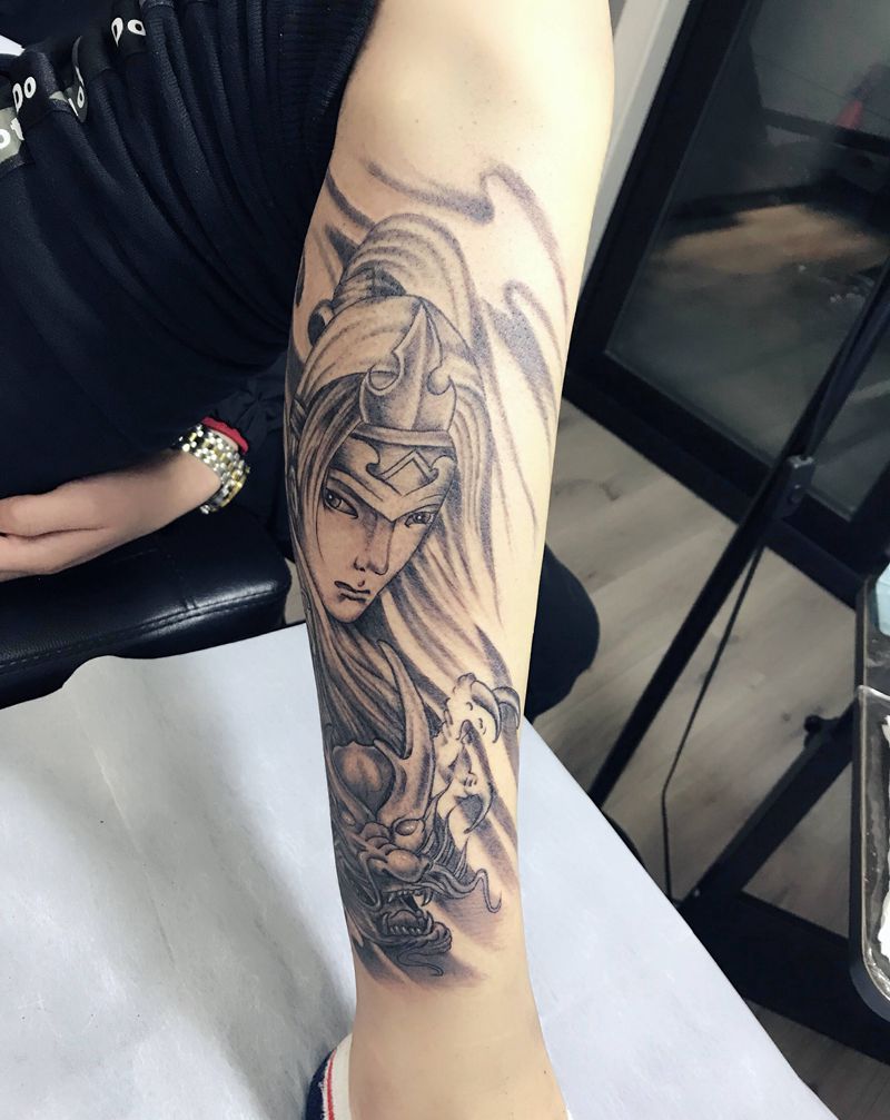 子龙纹身图片_腿部新传统纹身图案