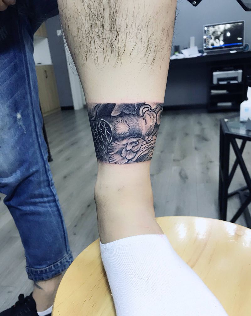 传统脚环纹身图片_脚部新传统纹身图案