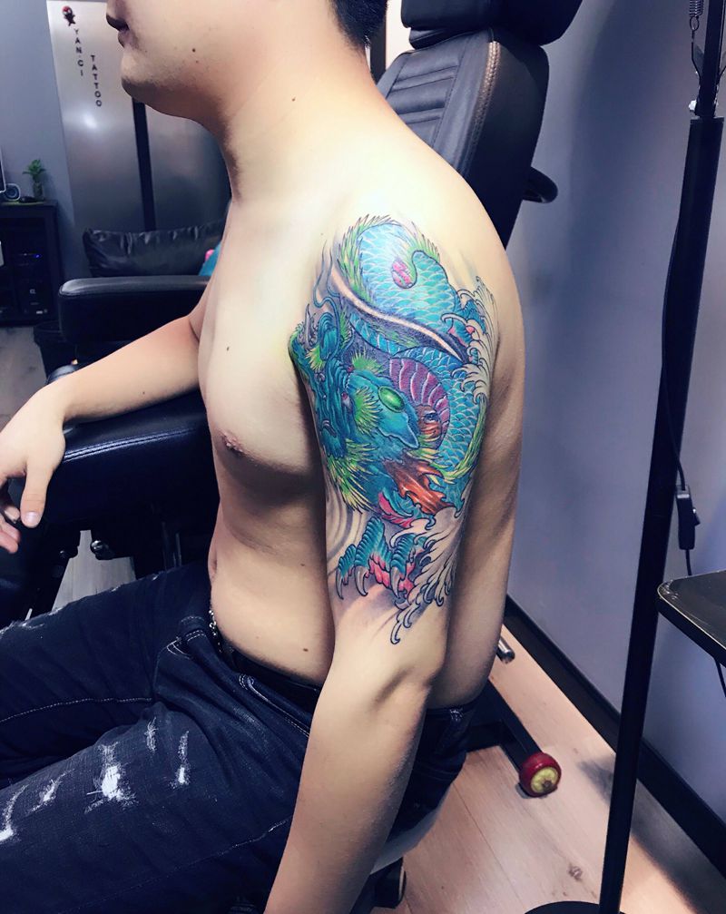 龙纹身图片_手臂新传统纹身图案