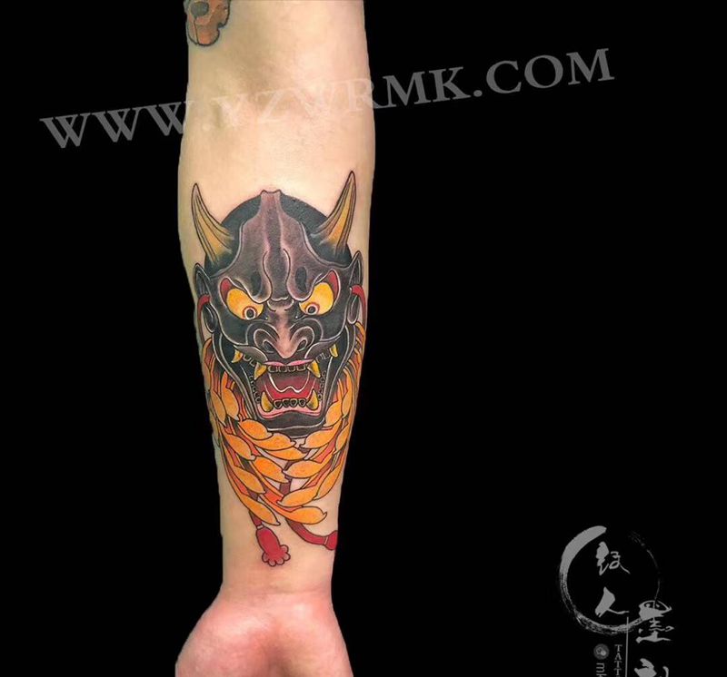 般若爆菊纹身图片_手臂纹身图案