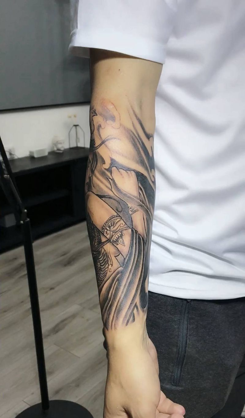 艺妓包小臂纹身图片_手臂新传统纹身图案