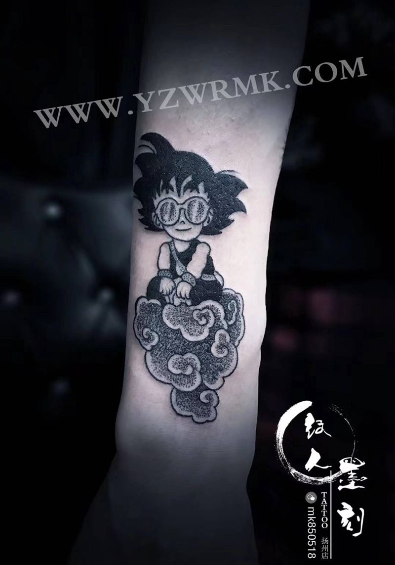 悟空纹身图片_手臂点刺纹身图案