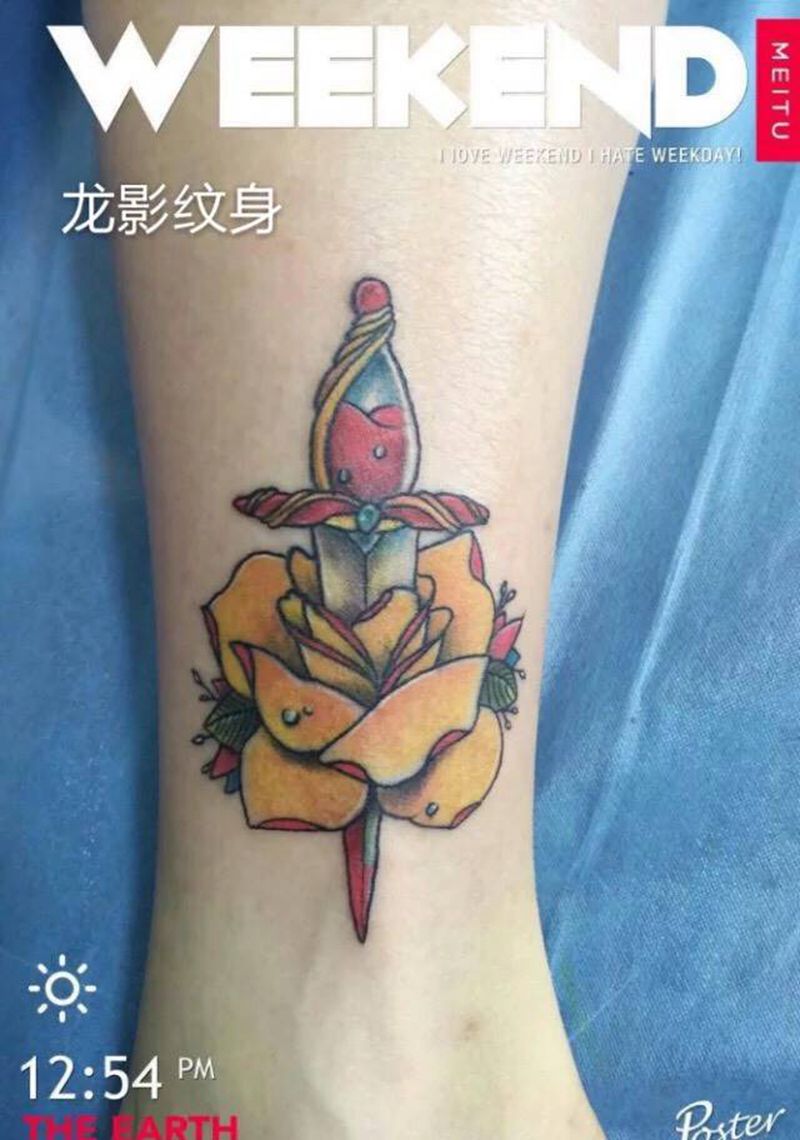 玫瑰剑纹身图片
