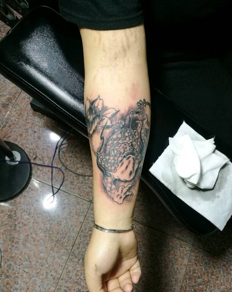 金蟾纹身图片_手臂新传统纹身图案