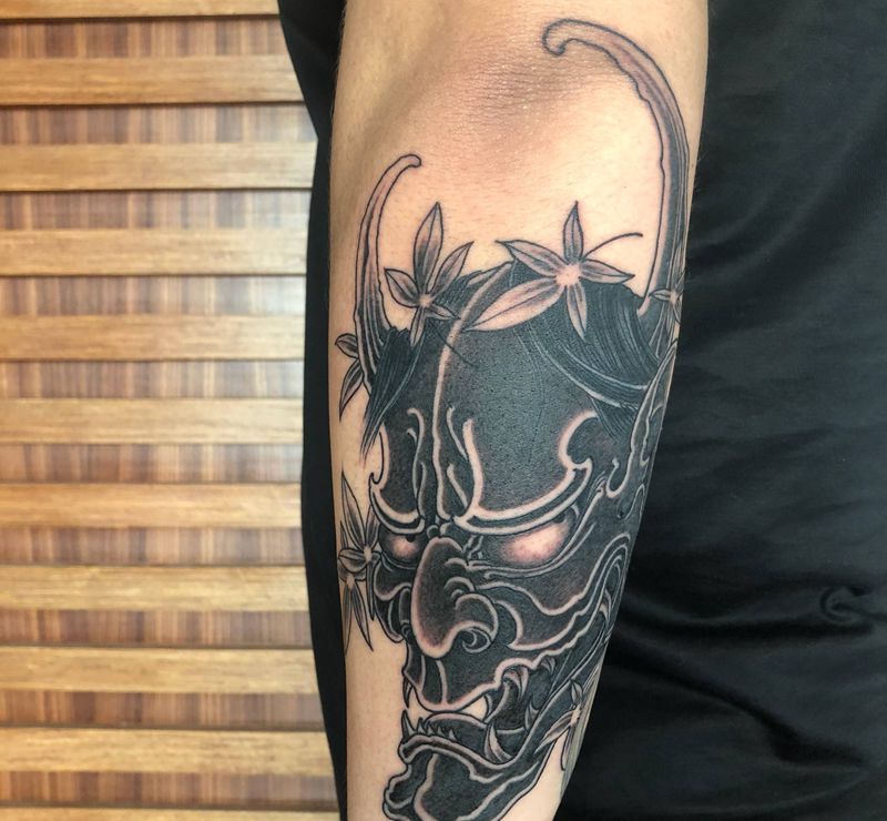 刺纹身图片_手臂老传统般若纹身图案