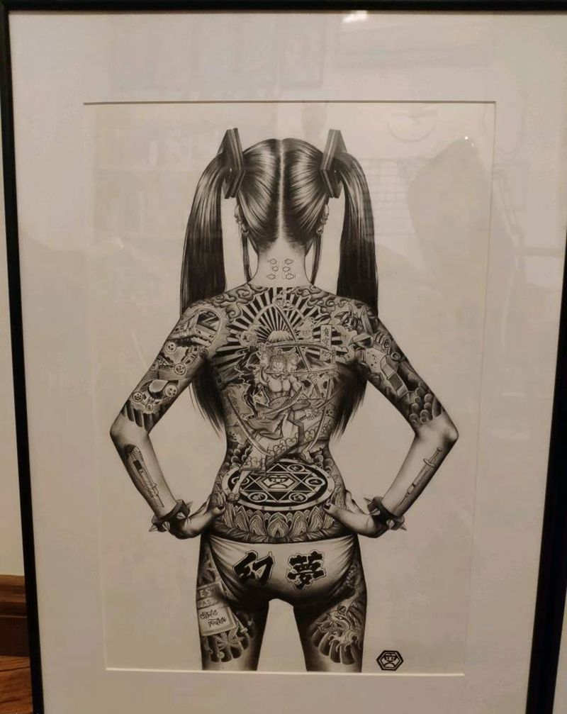 亚次元纹身图片_背部新传统纹身图案