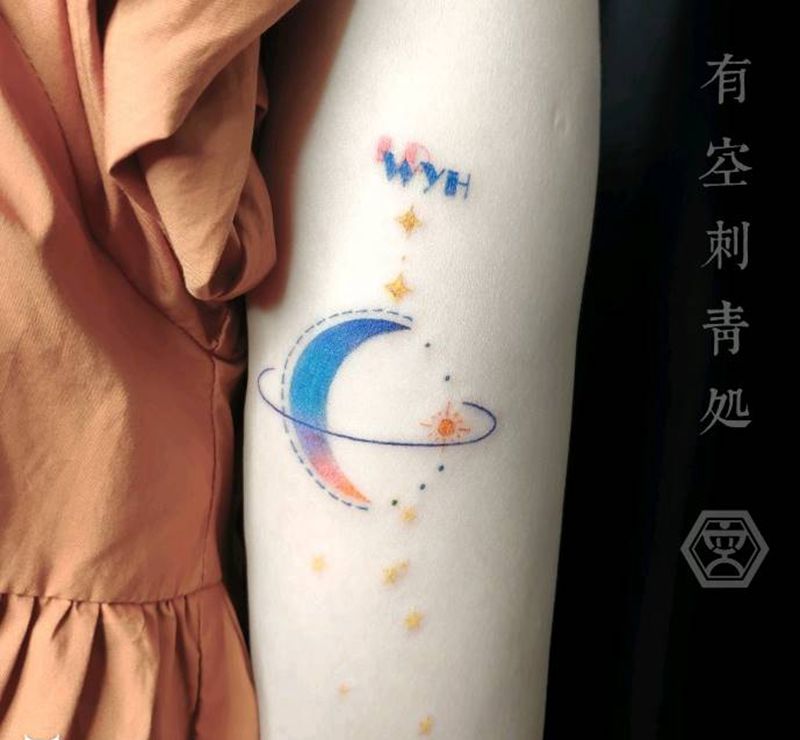 情侣日月纹身图片_手臂几何纹身图案