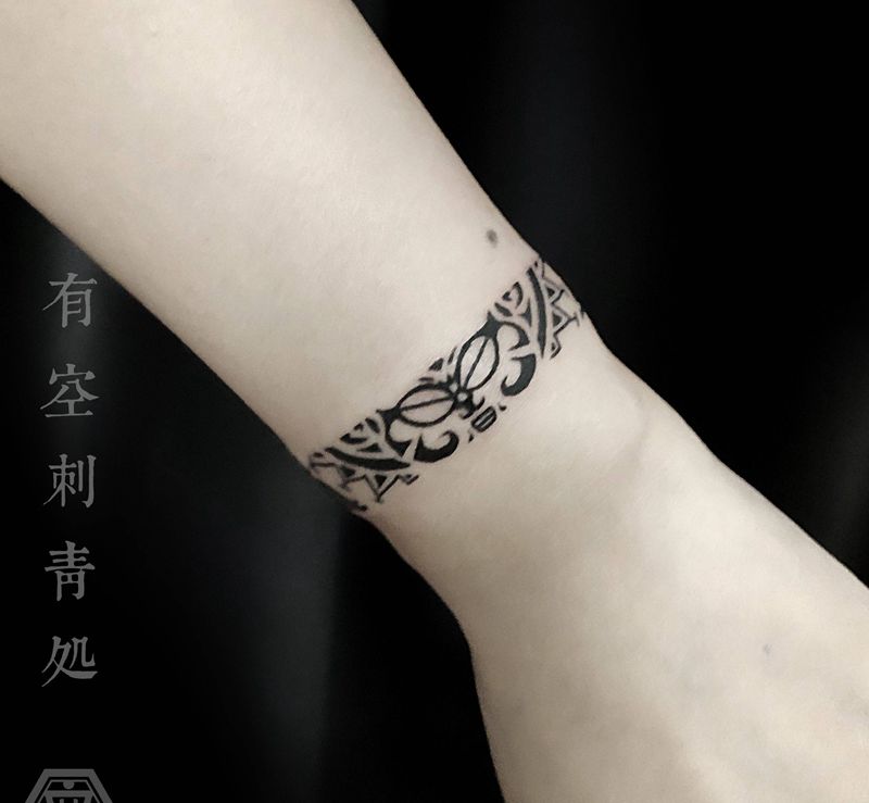 图腾手环纹身图片_手臂图腾纹身图案
