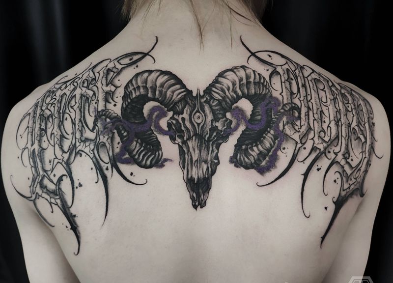 Freedom纹身图片_花体字纹身图案