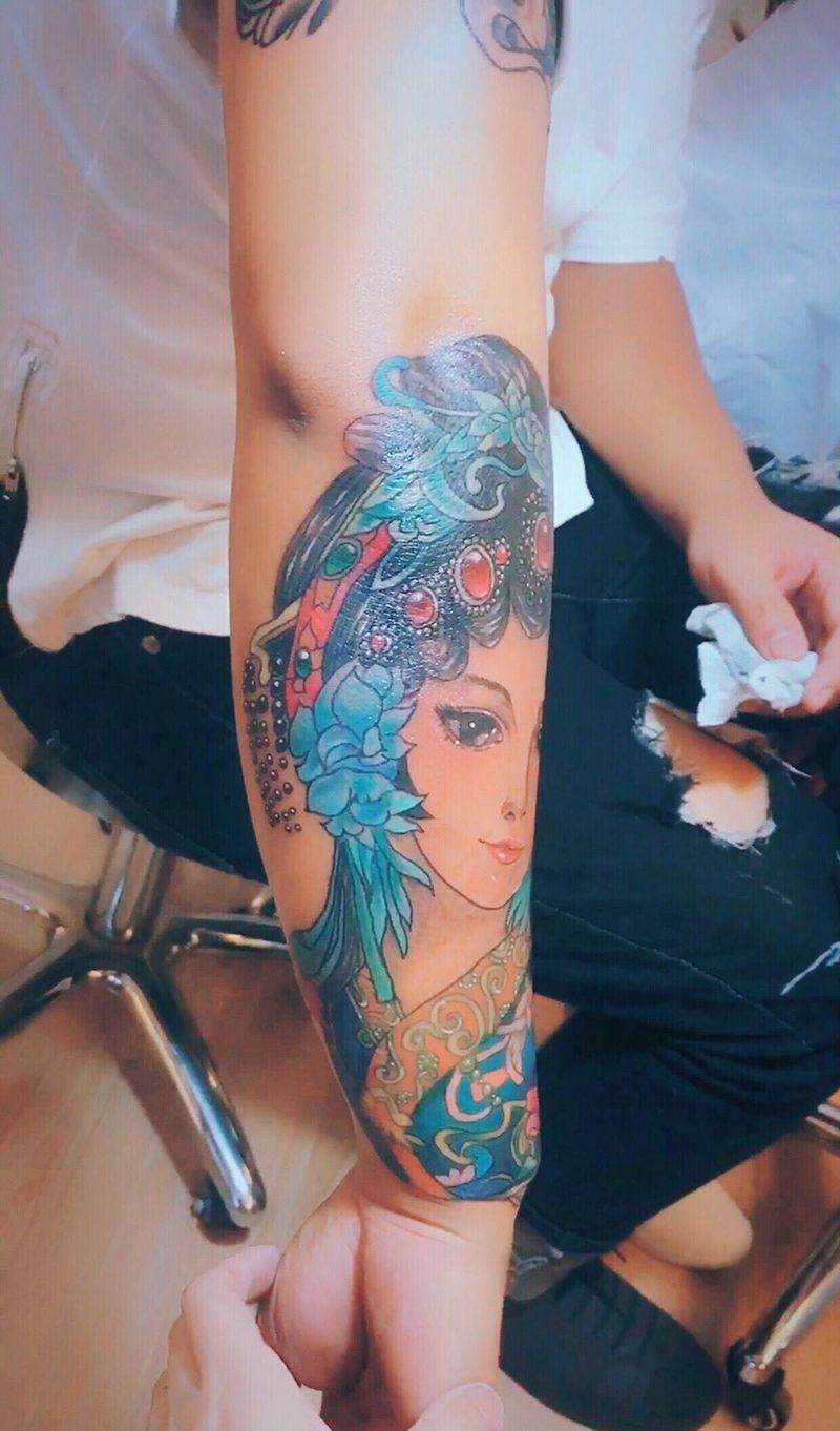 小花旦纹身图片