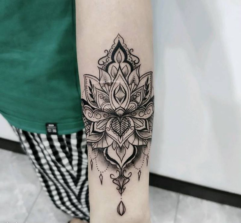 梵花遮盖纹身图片_几何图腾纹身图案